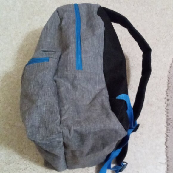 GLOBAL DEGREE UNISEX LEATHER BACKPACK, COMMUTER, SCHOOL BAG - GRAY BLUE TRIM - Picture 3 of 8